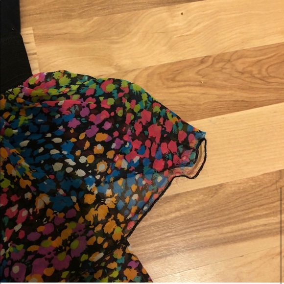 Flattering Casual Black & Color Print Dress - Picture 4 of 4